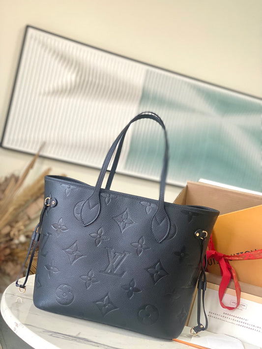M45685 路L家-Neverfull MM 手提包 黑色