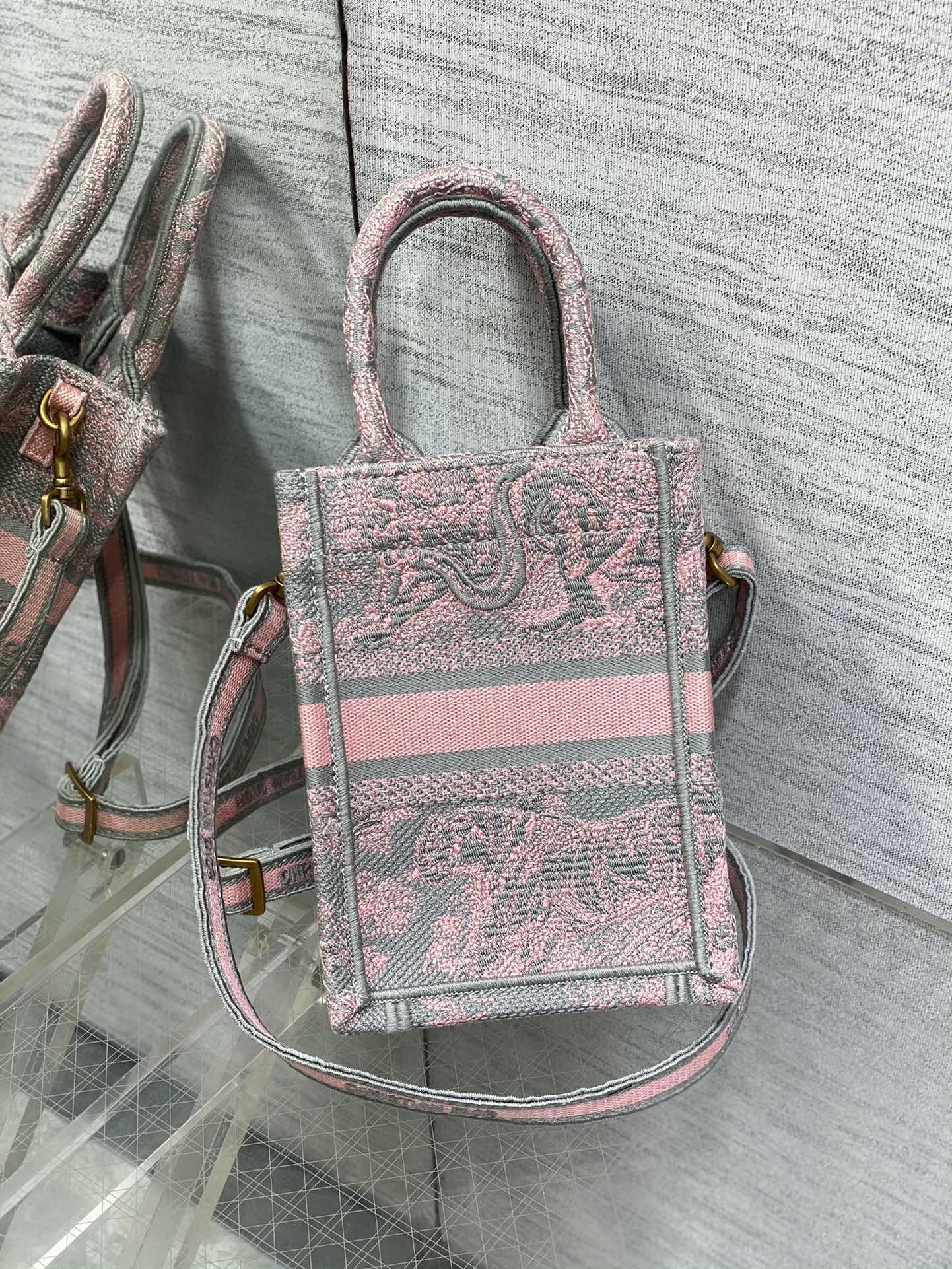 迪D家-Tote Sauvage茹伊印花刺繡系列 粉灰色 mini