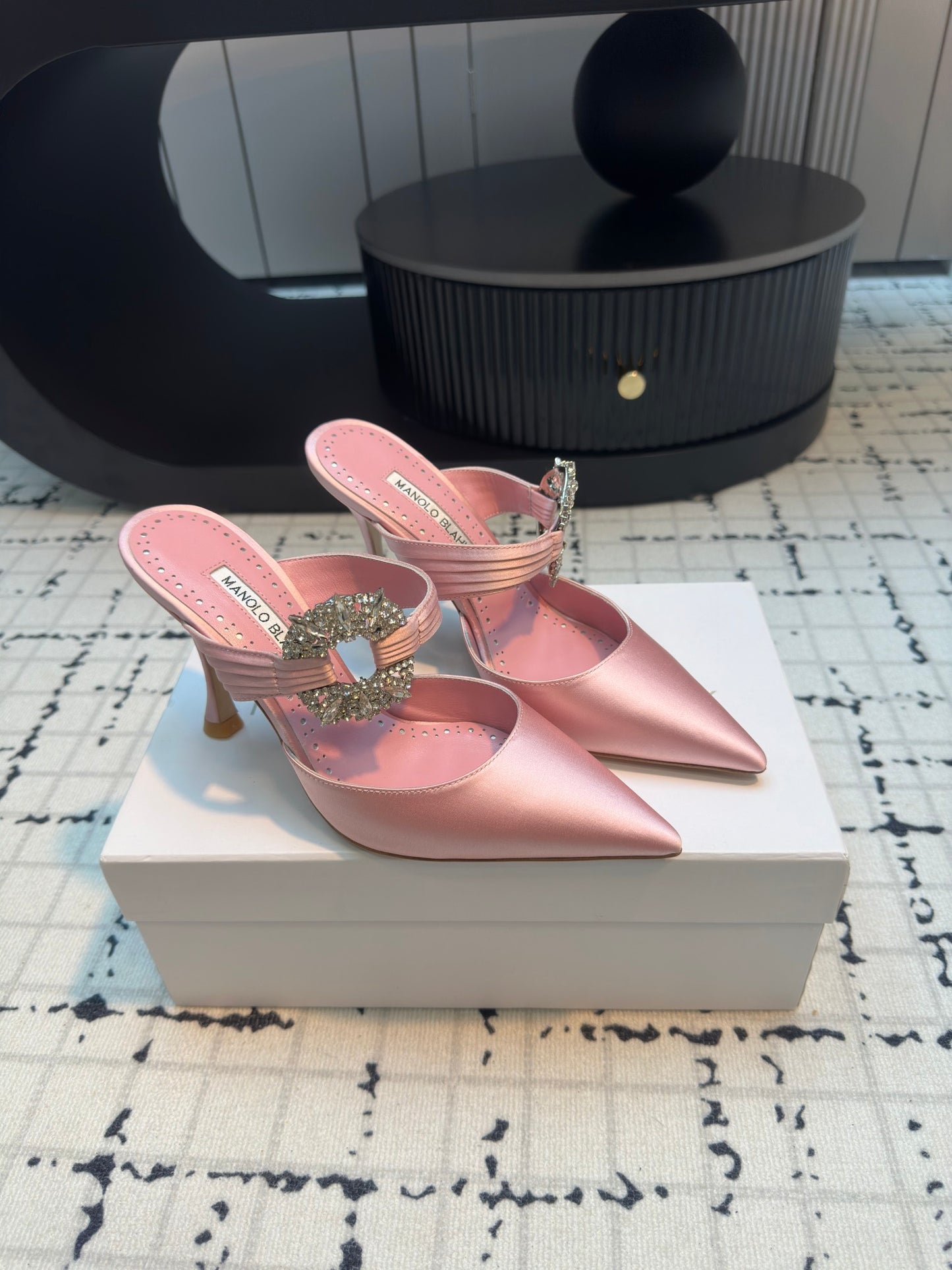 Manolo Blahnik-2024 尖頭高跟鞋 粉色