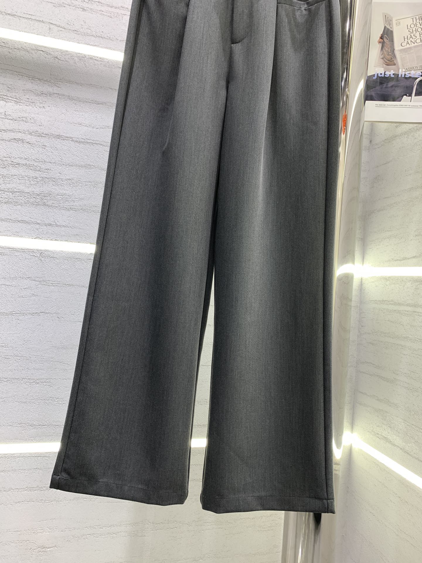 巴黎世-2403 新款前壓褶口袋西裝褲