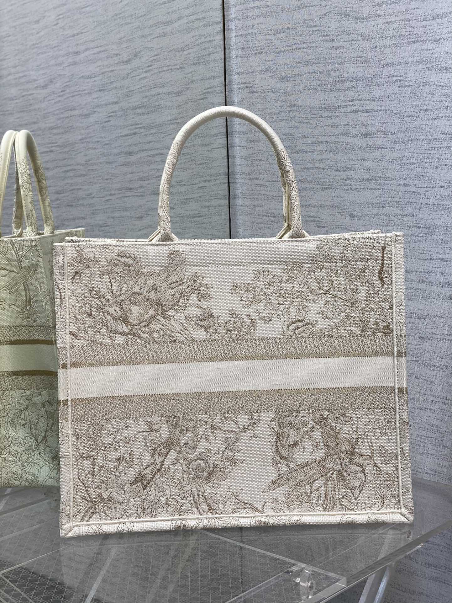 迪D家-BookTote 刺繡手袋 金絲喜鵲冬日花園系列 42x18x35cm