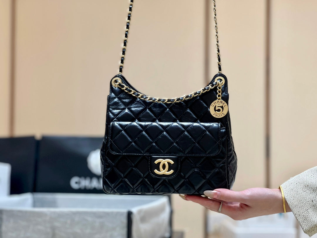 小香家-Chanel Hobo 23c早春款 油蠟皮黑色 大號