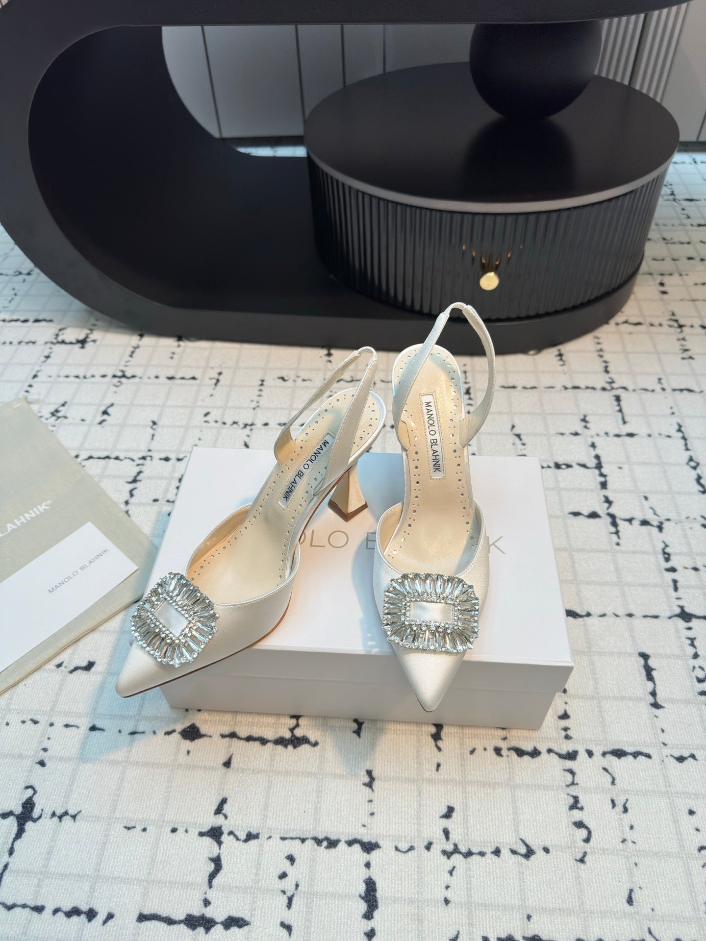 Manolo Blahnik-2024 高跟鞋 白色