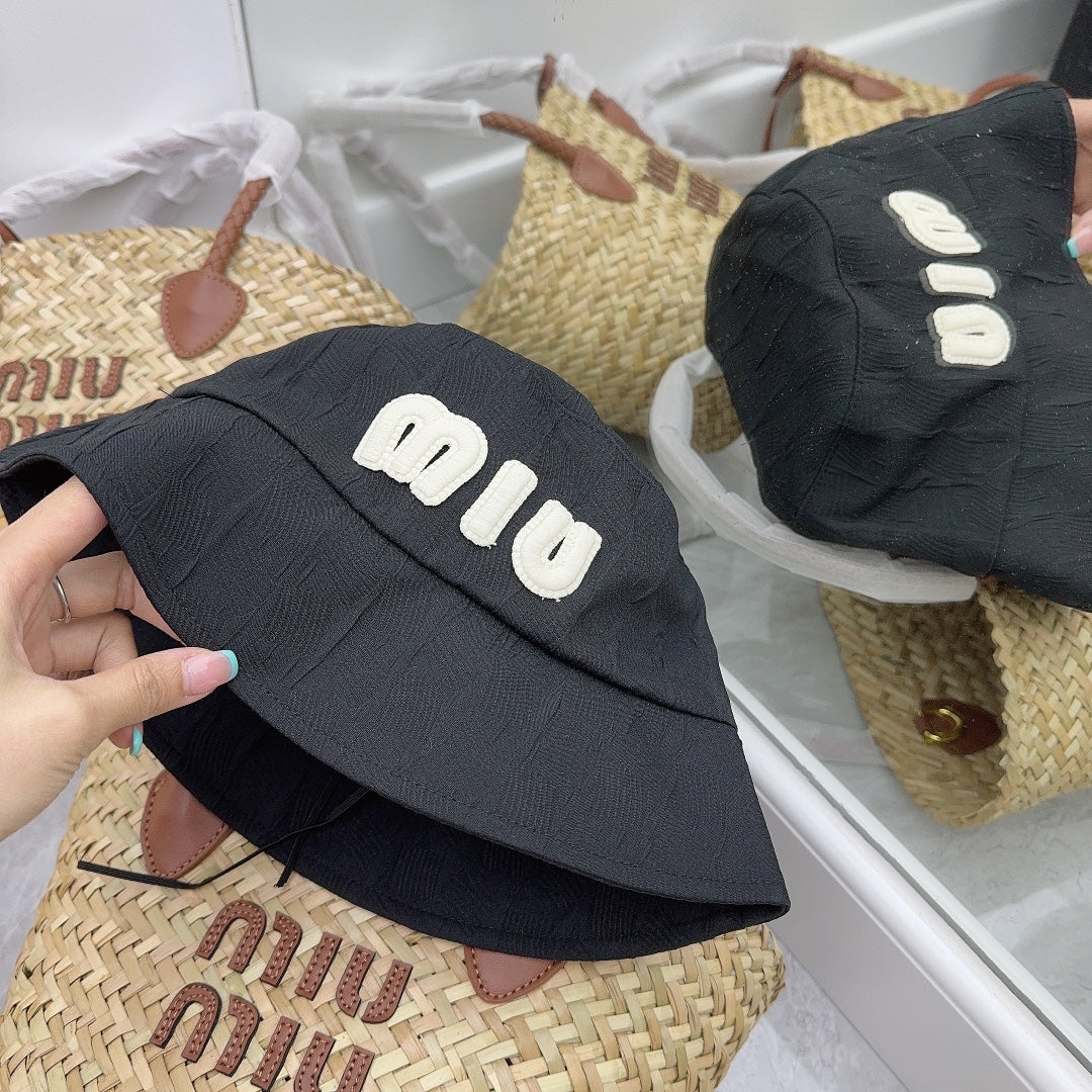 穆M家-新款百搭字母刺繡漁夫帽