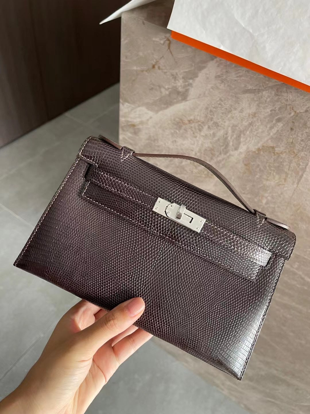 小愛款-Kelly Mini 1代 蜥蜴皮 巧克力 銀扣