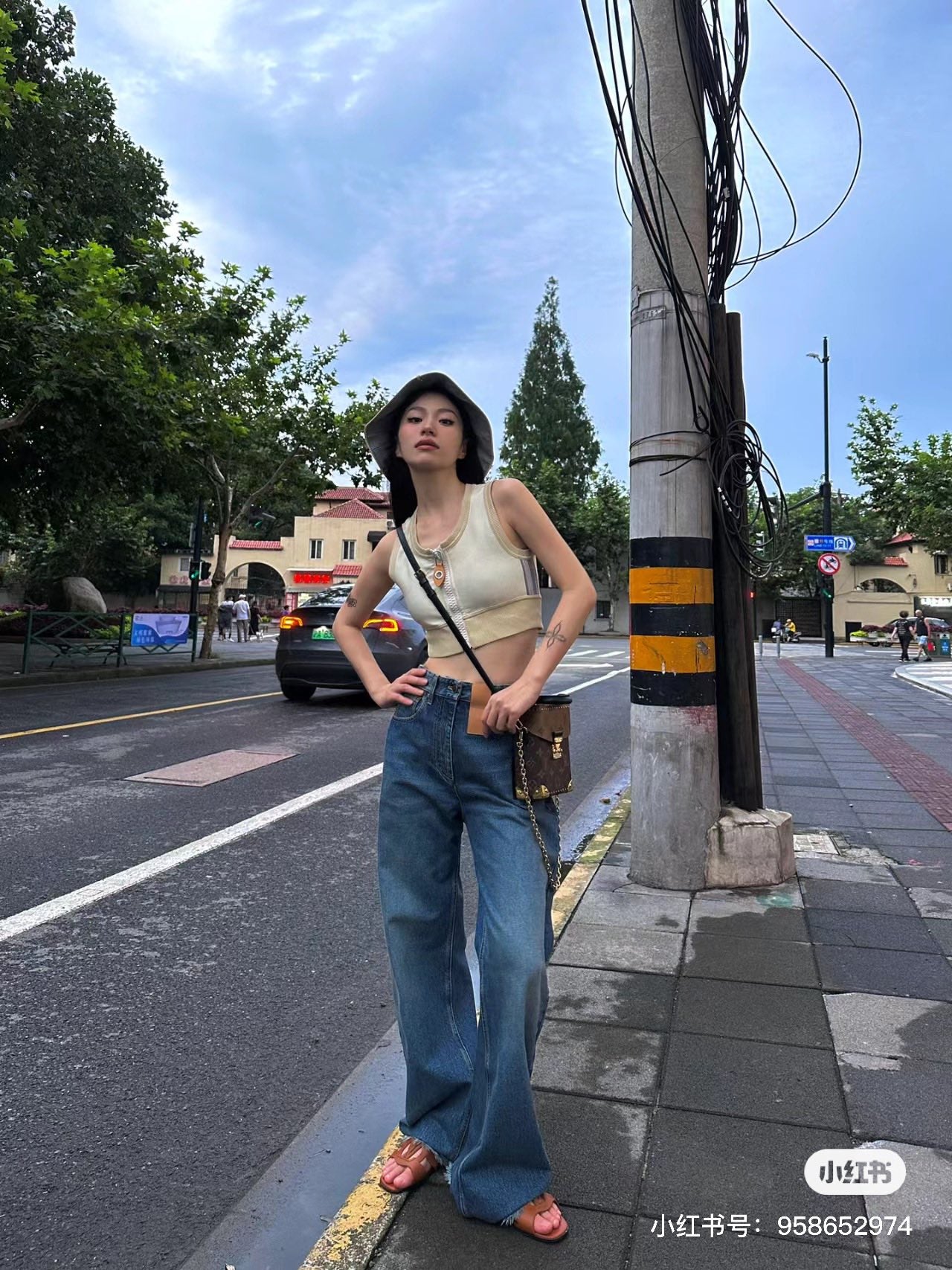M82465 路L家-Camera Box 小盒子包