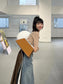 芬F家-2023秀款 Peekaboo Cut 中號 焦糖色 上身圖