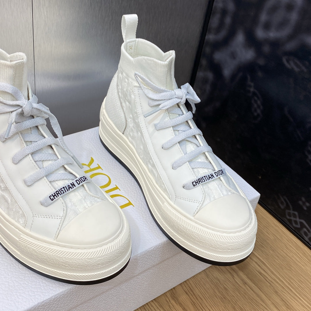 迪D家-2023秋冬新款 Walk'n厚底綁帶高筒休閒鞋 男女同款 白色