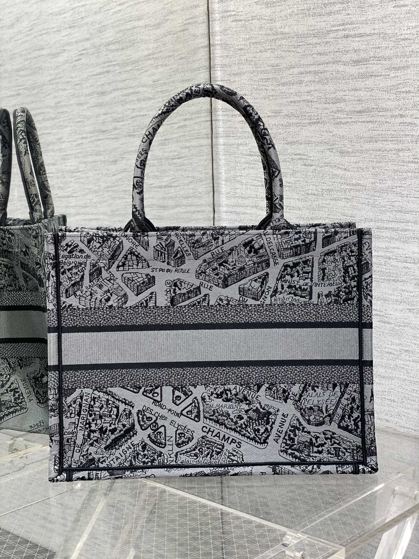 迪D家-Book Tote 2023春夏系列 巴黎地圖刺繡 灰色 中號