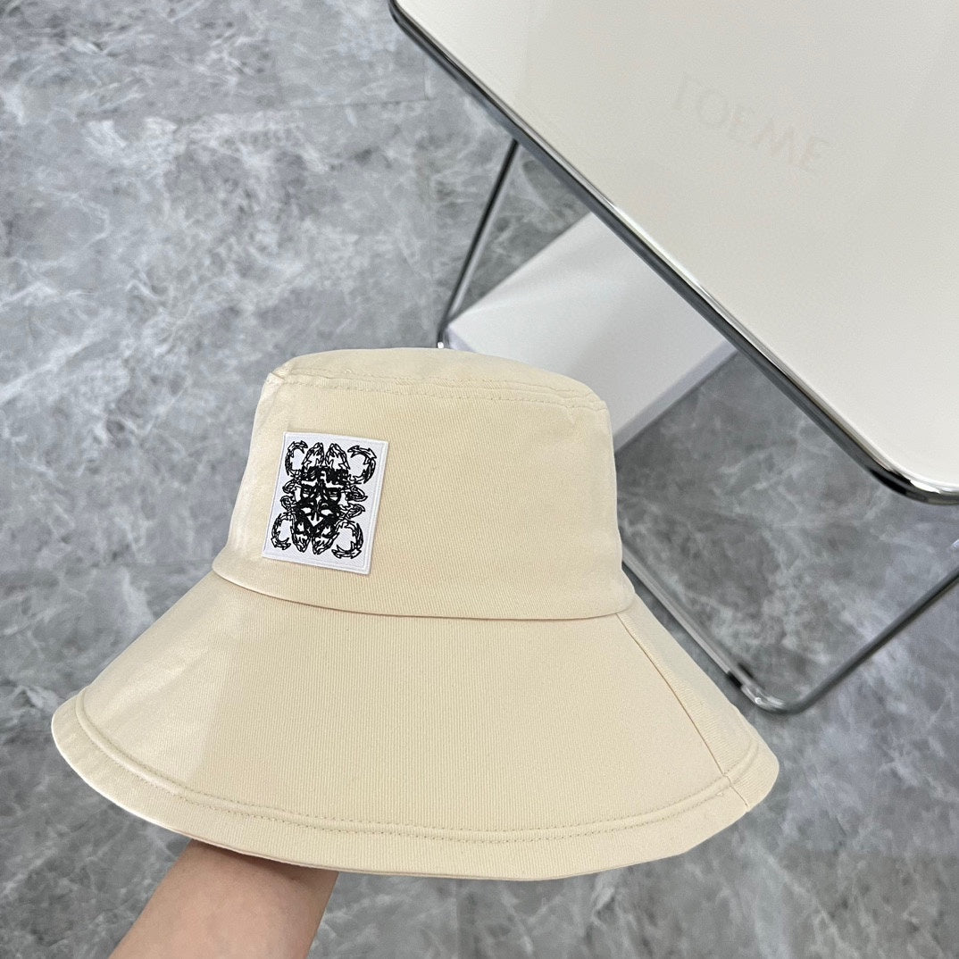 羅L家-2024新款 簡約Logo漁夫帽 白色
