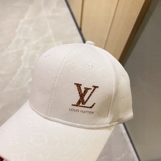 路L家-2023新款專櫃款Logo刺繡棒球帽 白色