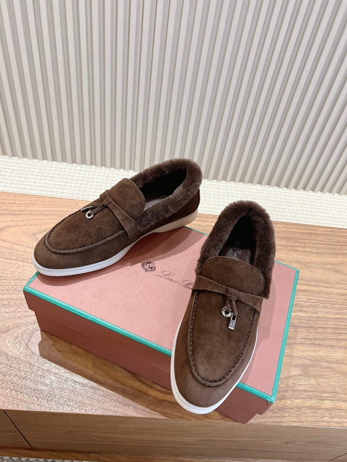 L-Piana-2024 毛毛鞋 深咖啡色