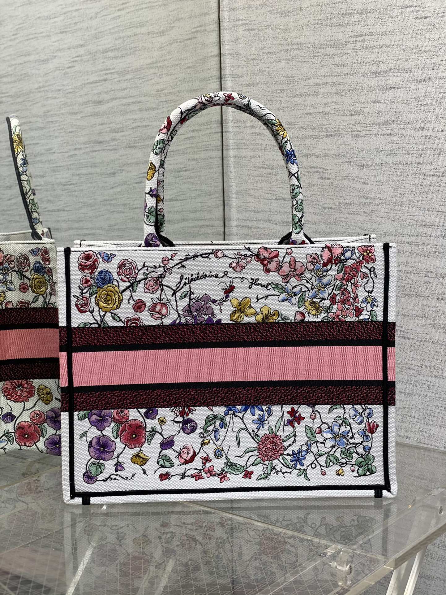 迪D家-Book Tote 2023春夏系列 浪漫花刺繡粉色 中號