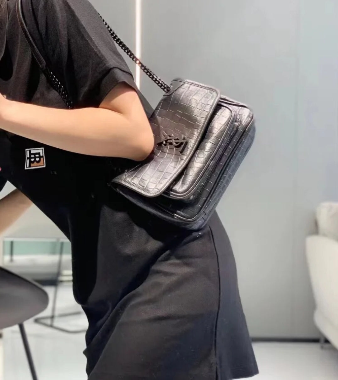 聖Y羅-Niki 28cm 鱷魚紋 黑色黑鏈