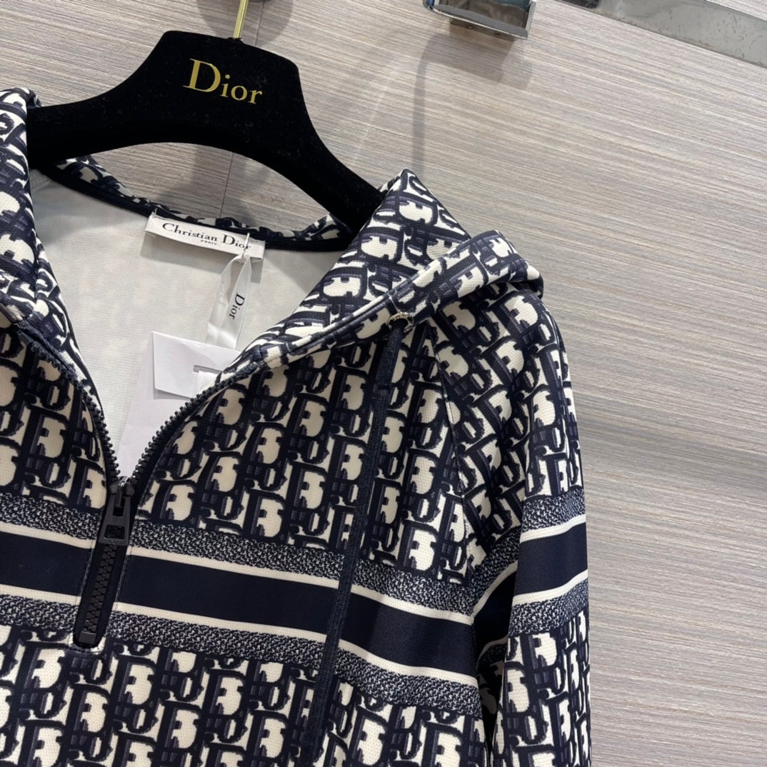 迪D家-2403 24早春新品滿幅字母老花運動風套裝 黑色