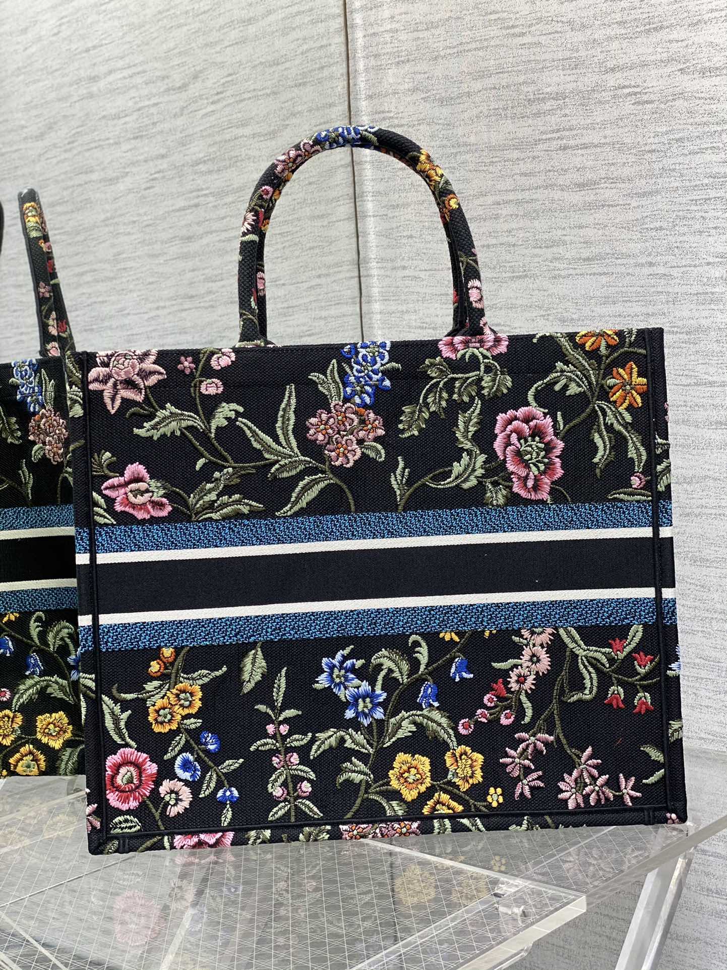 迪D家 Book Tote 刺繡字母黑色 大號41.5cm