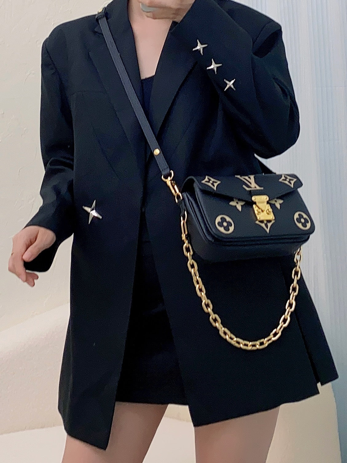 M46596 路L家-Pochette Métis East West 黑色