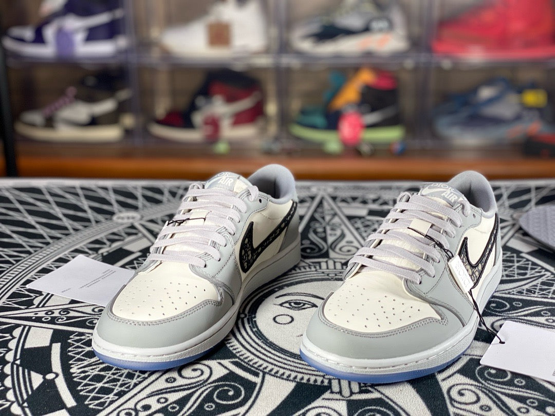 NIKE鞋子-AJ1 Dior聯名款男款 44碼
