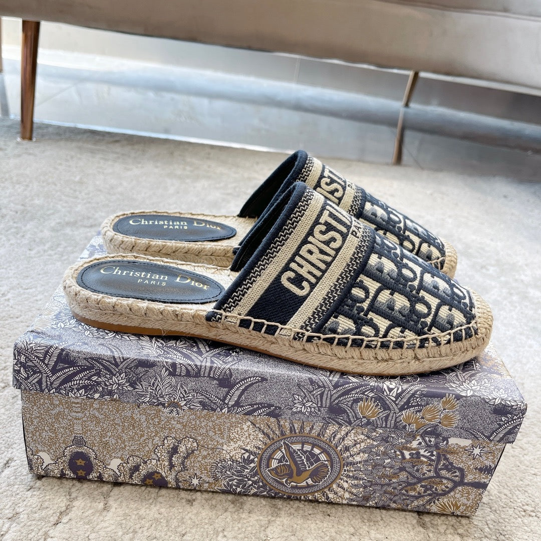 迪D家-經典款 立體刺繡漁夫鞋 拖鞋款