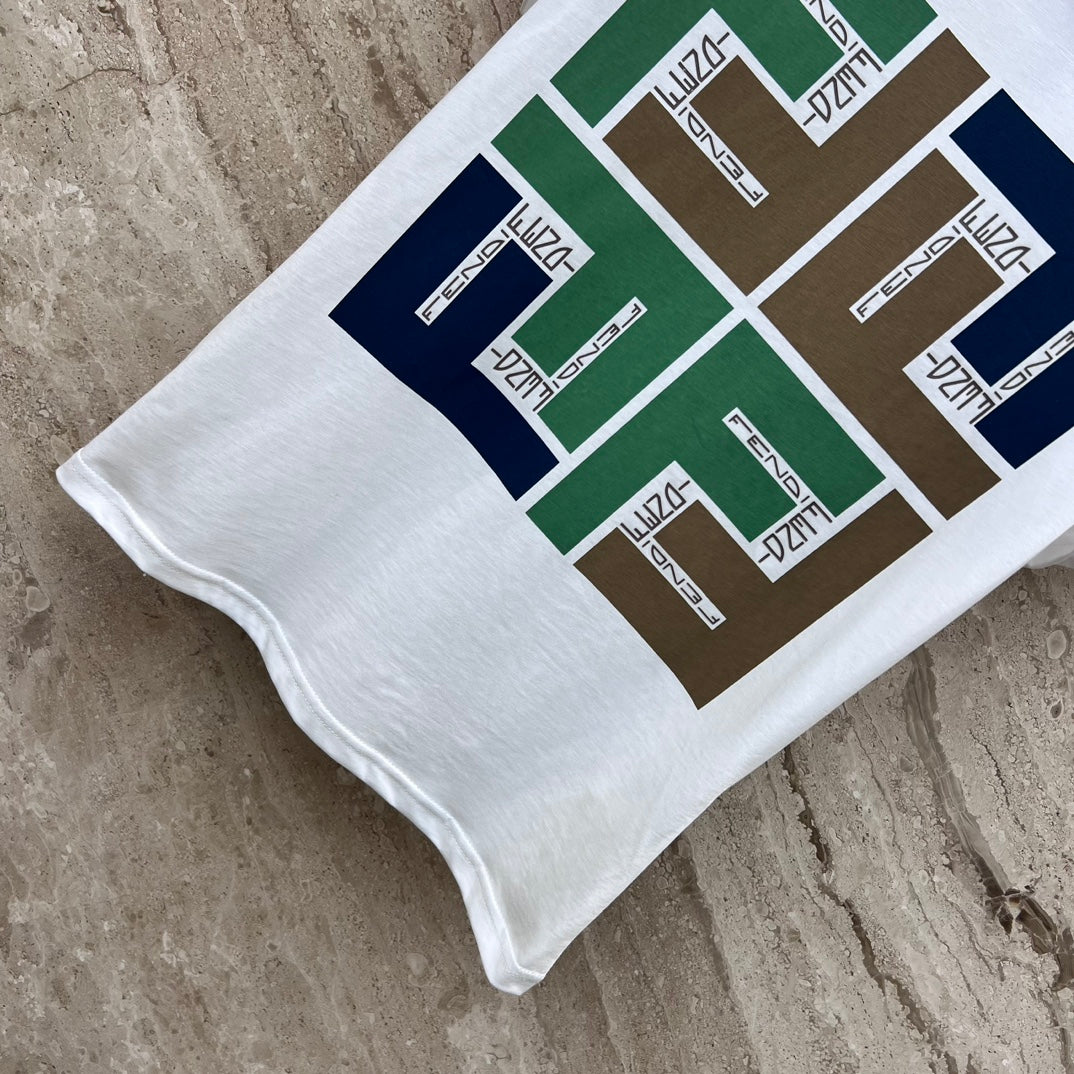 芬F家-2403 24SS春夏新款 logo字母印花短袖TEE 綠色