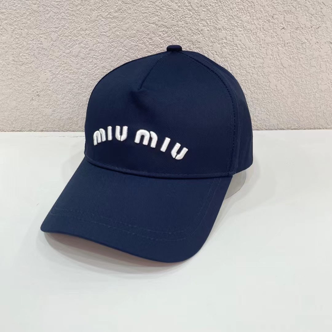 穆M家-新款素面百搭棒球帽