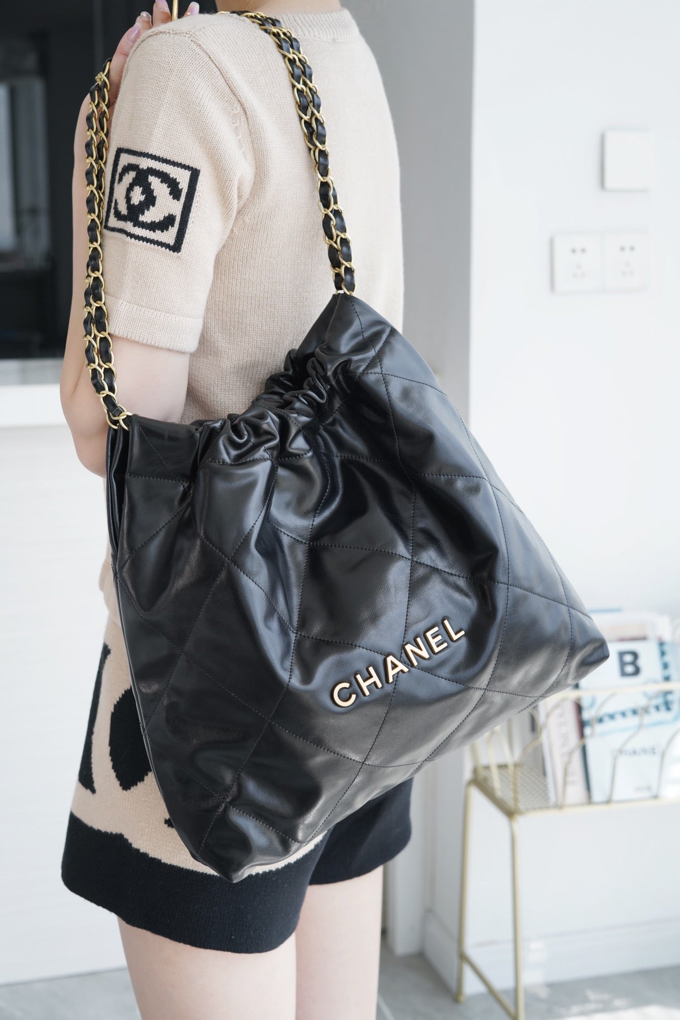 小香家-Chanel 22號手袋 黑金色中號