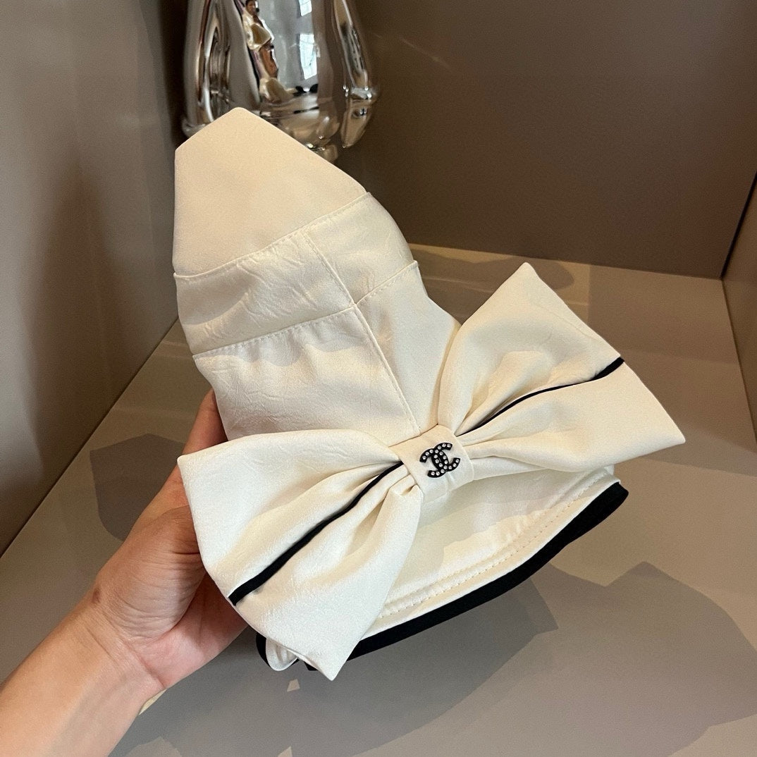 小香家-名媛風蝴蝶結後開岔漁夫帽 白色