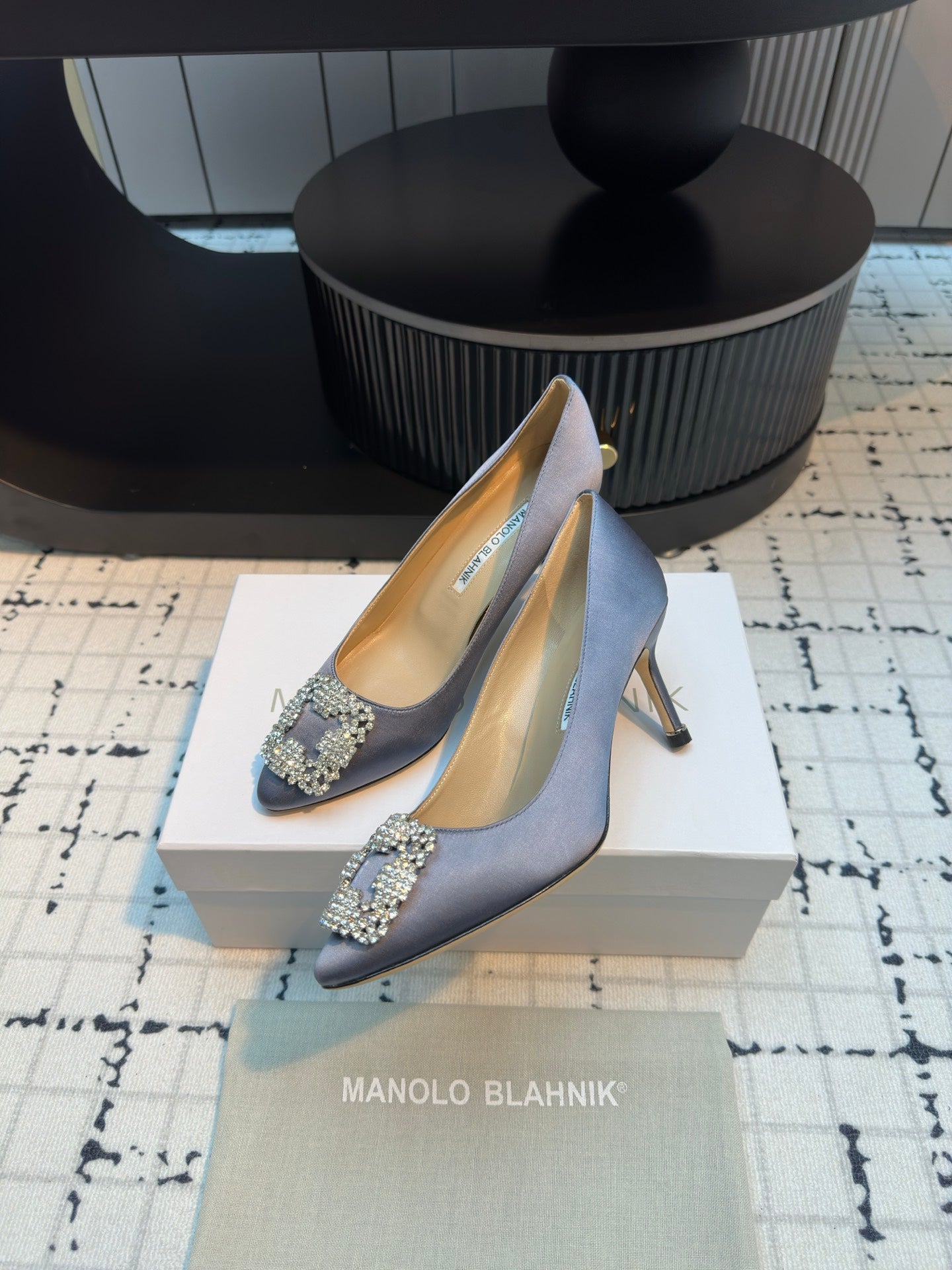 Manolo Blahnik-2024 高跟鞋 灰色