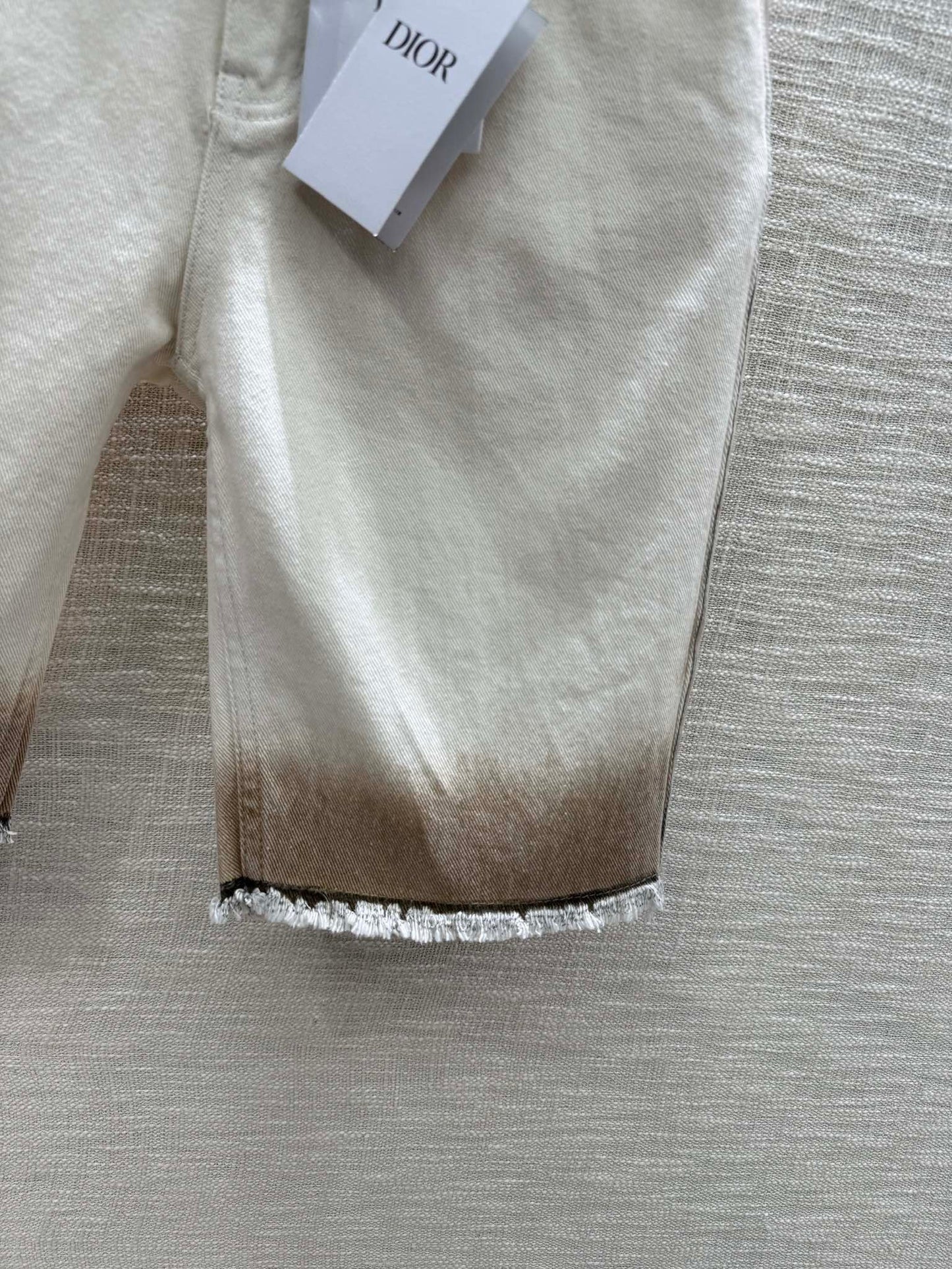 迪D家-2403 24早春最新燃燒效果紮染漸層洗水工藝牛仔五分褲