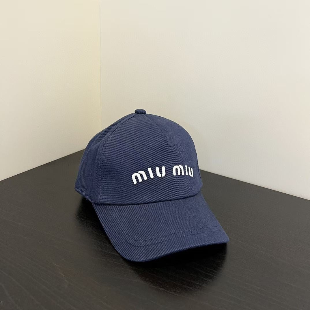 穆m家-刺繡LOGO棒球帽 藏青色
