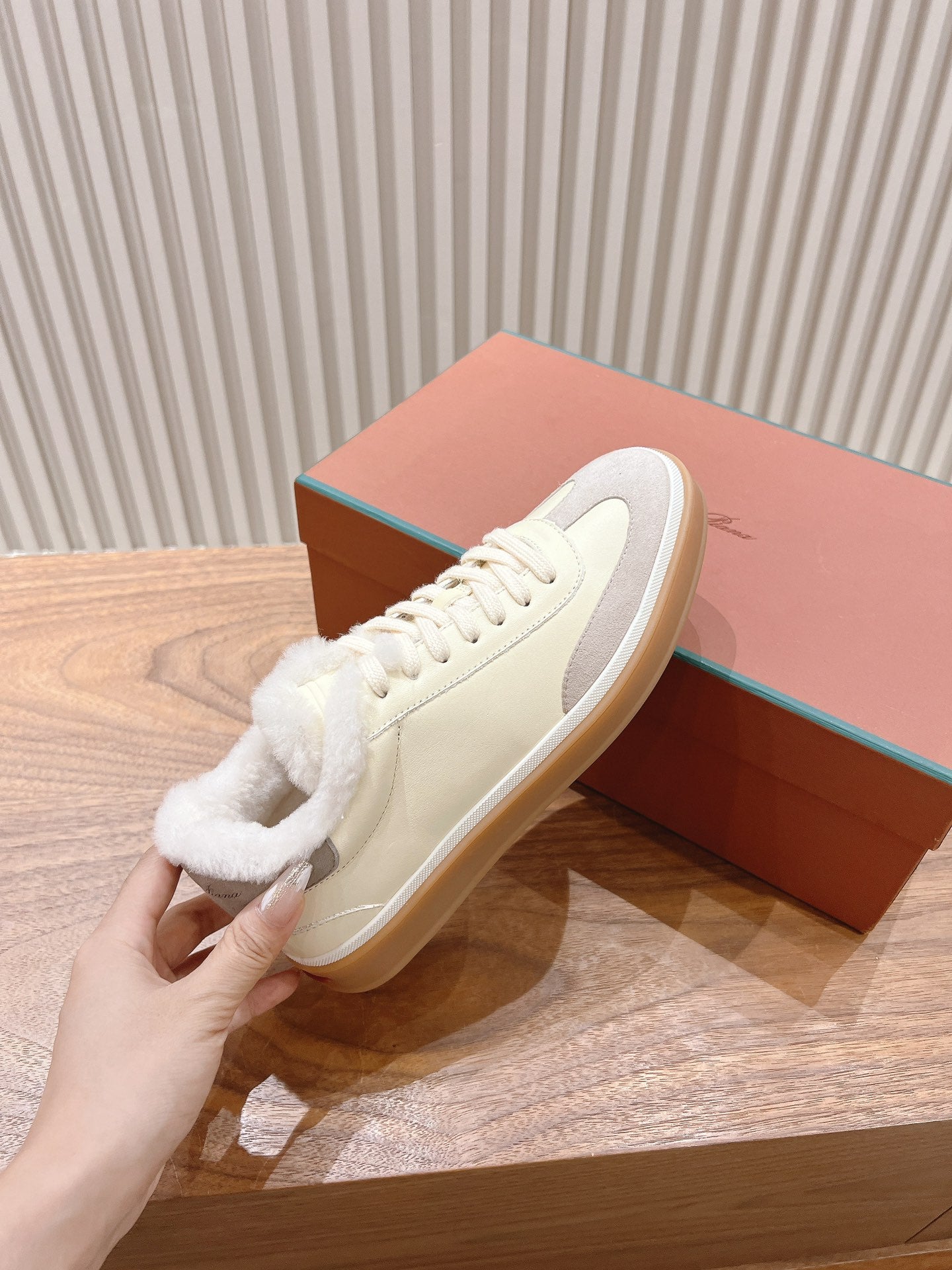 L-Piana-2024 休閒鞋 奶茶色