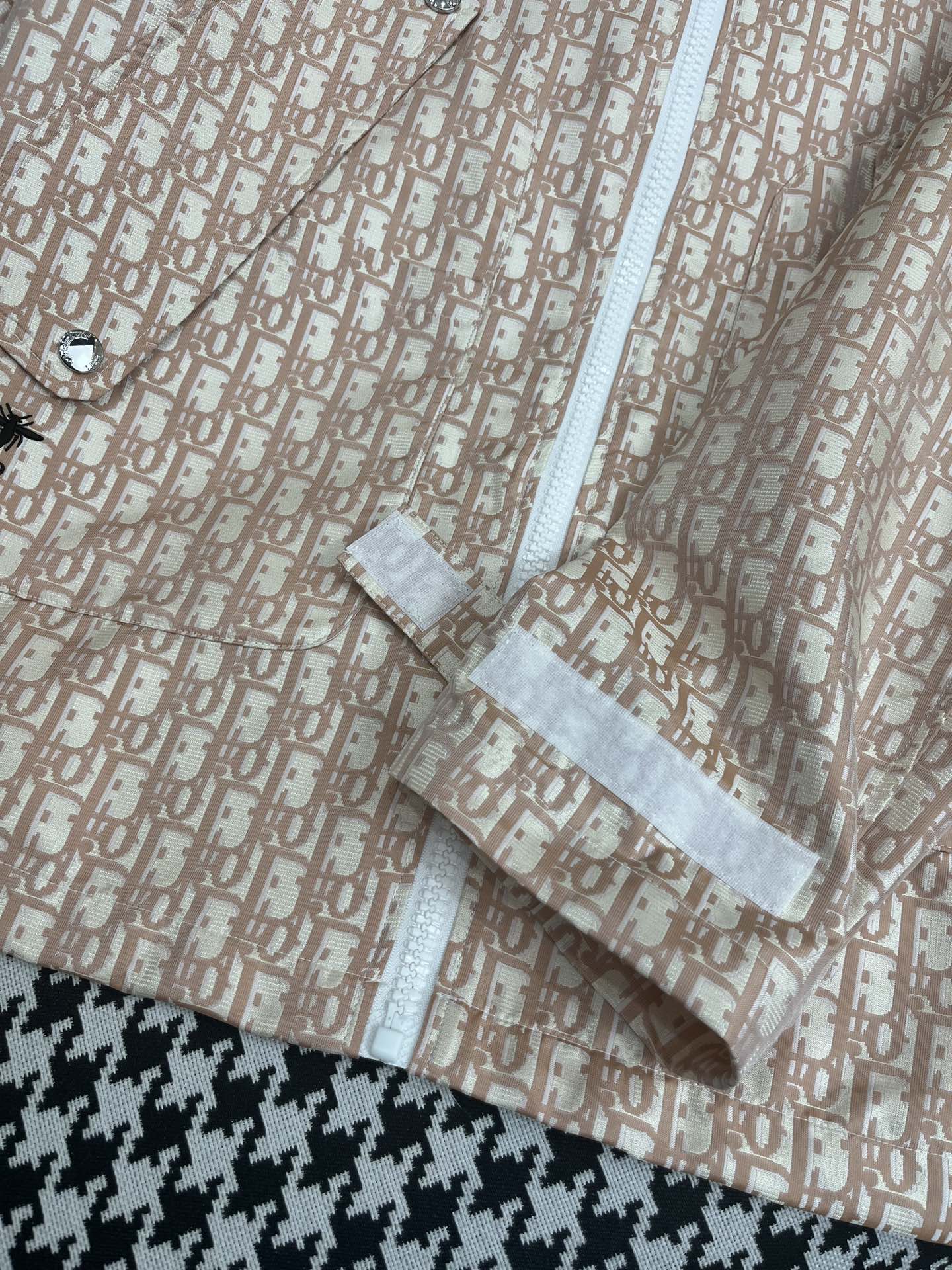 迪D家-2403 24SS春夏季新款連帽風衣 橘色