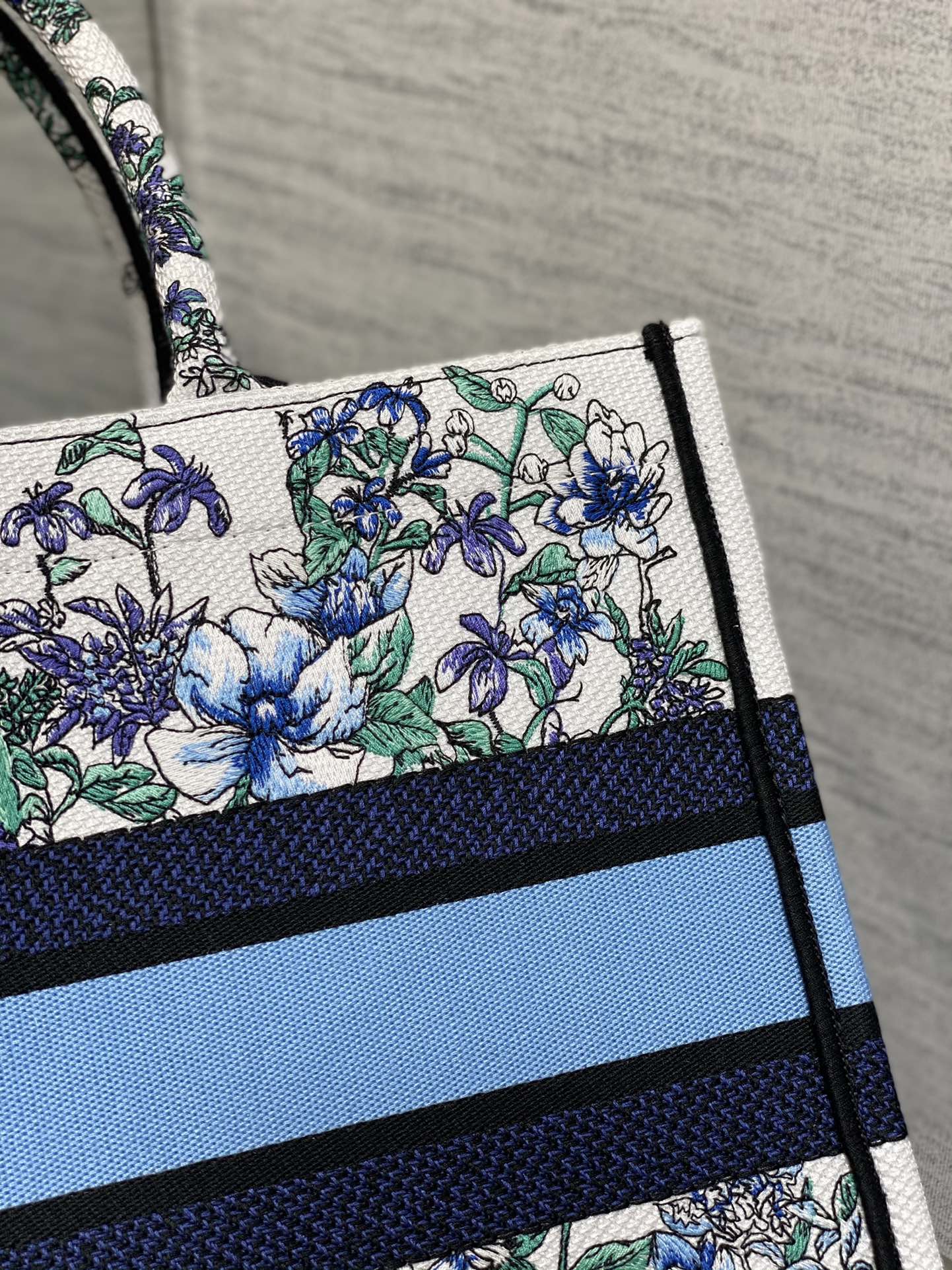 迪D家-Book Tote 2023春夏系列 浪漫花刺繡藍色 中號