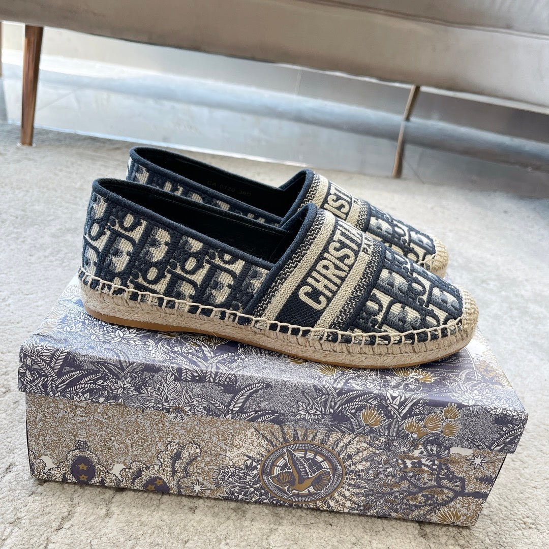 迪D家-經典款 立體刺繡漁夫鞋 藍色