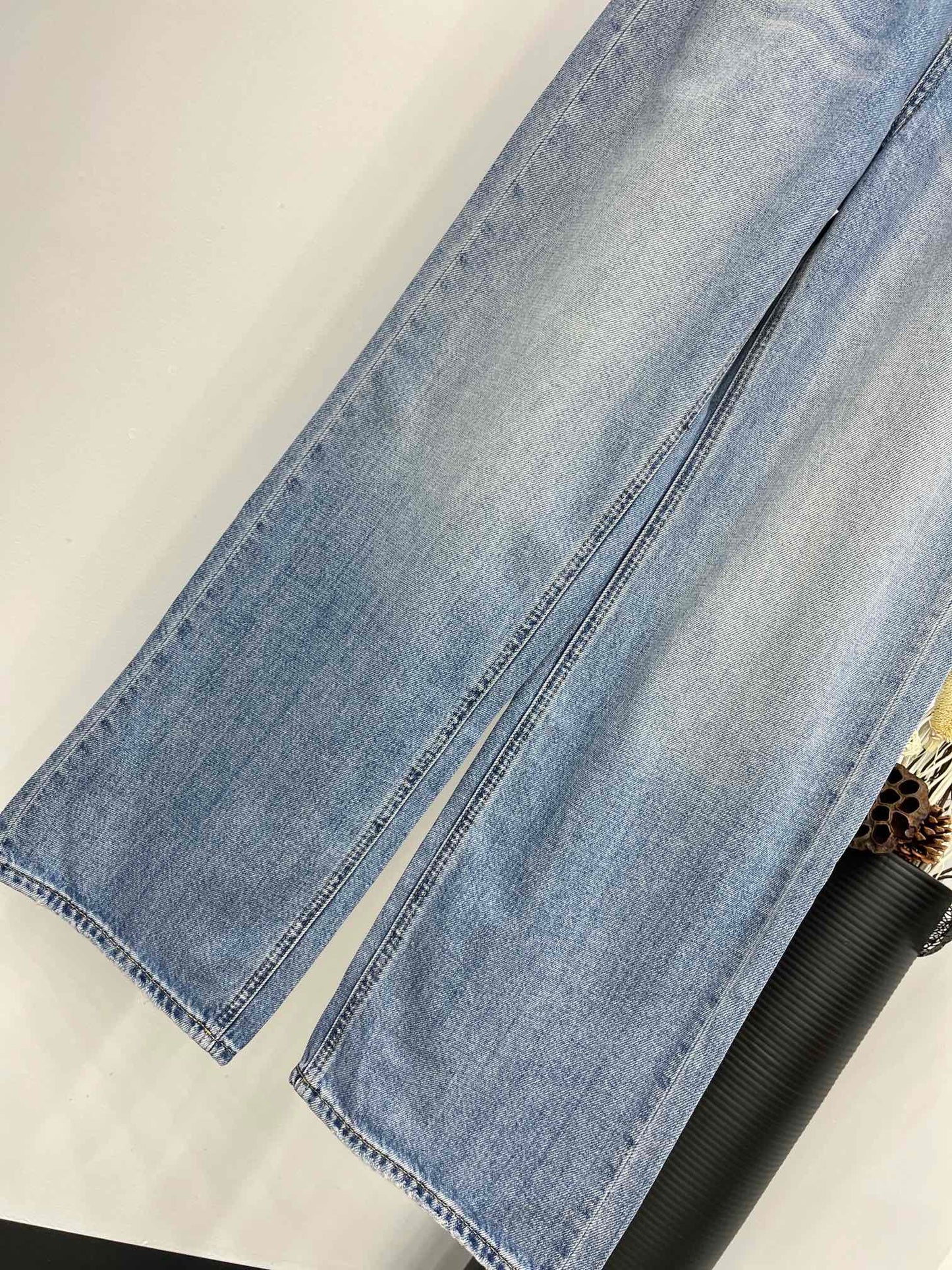 賽C家-2404 經典刺繡小標牛仔褲