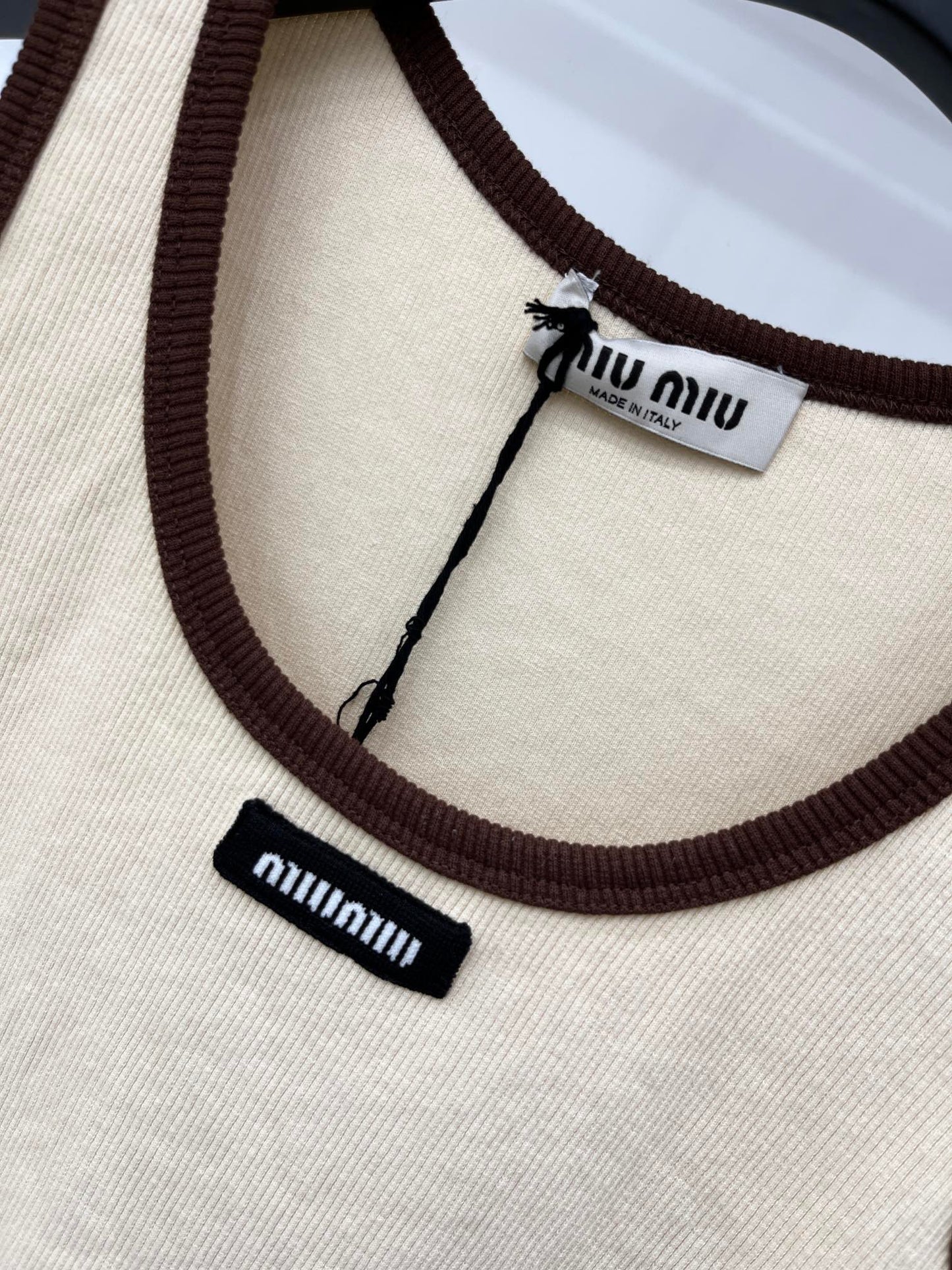 穆Ｍ家-2404 撞色立體貼布刺繡洋裝