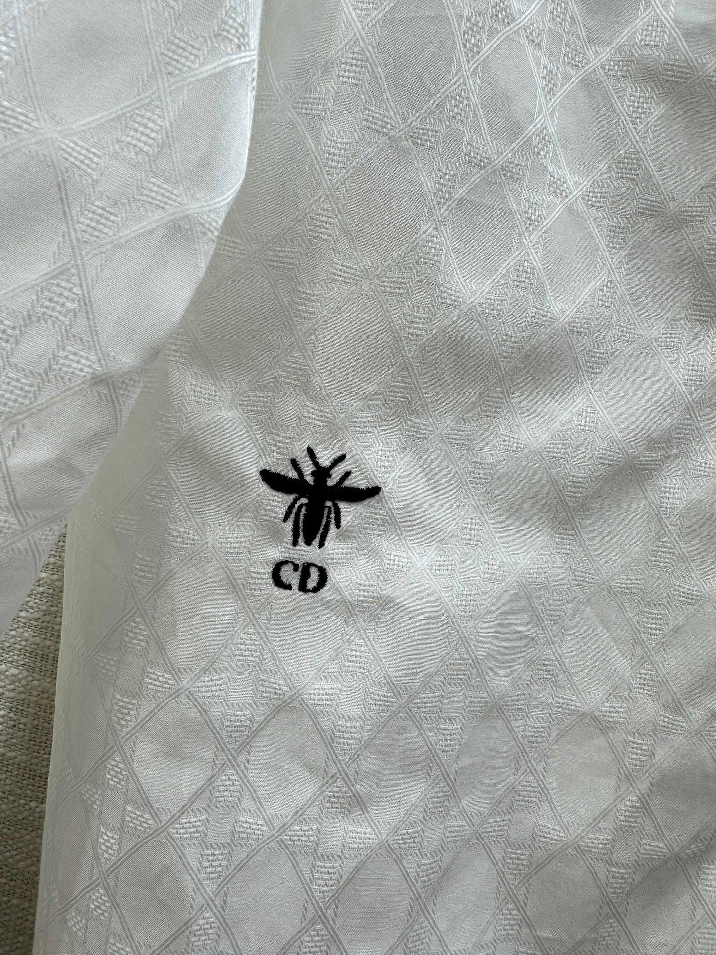 迪D家-2403 藤格暗紋logo長袖襯衫 白色