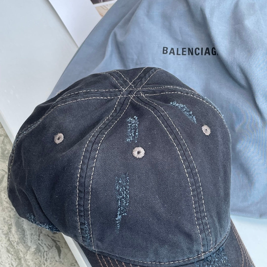 巴黎世-字母刺繡刷破造型棒球帽 鐵灰色