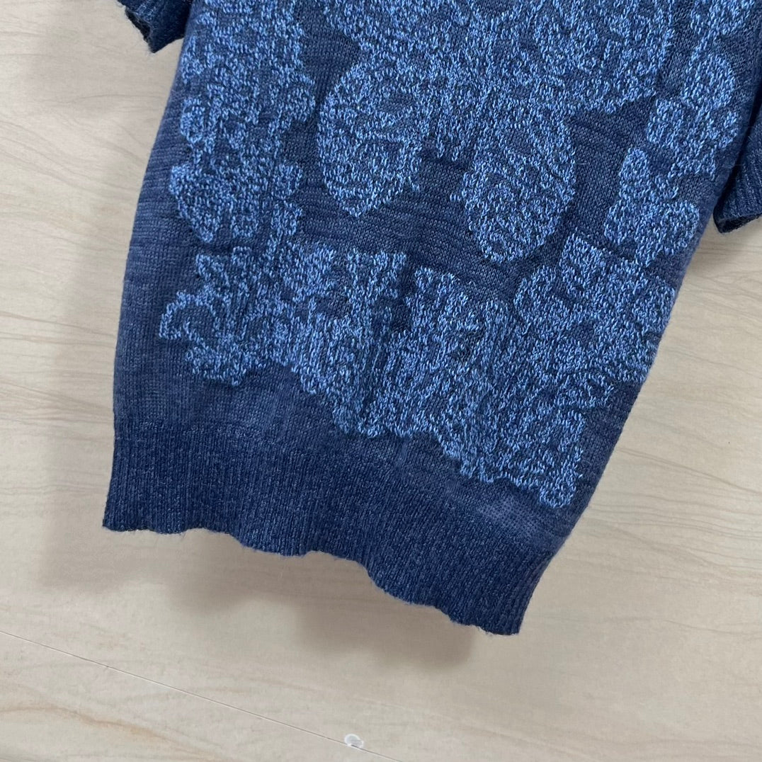 迪D家-2403 24早春新品重工蝴蝶花卉刺繡羊絨針織短袖上衣 藍色