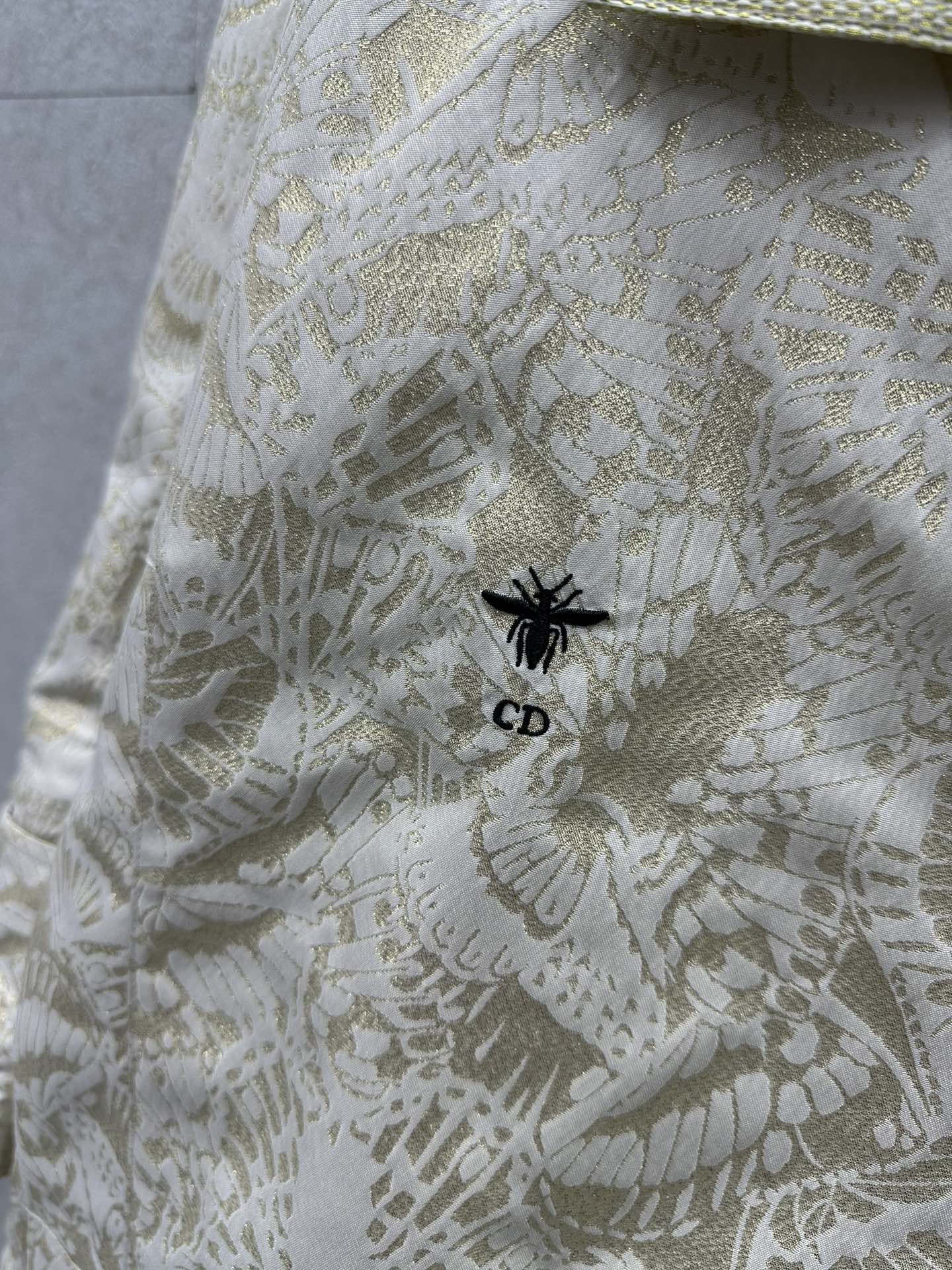 迪D家-2403 24早春新品金絲蝴蝶上衣