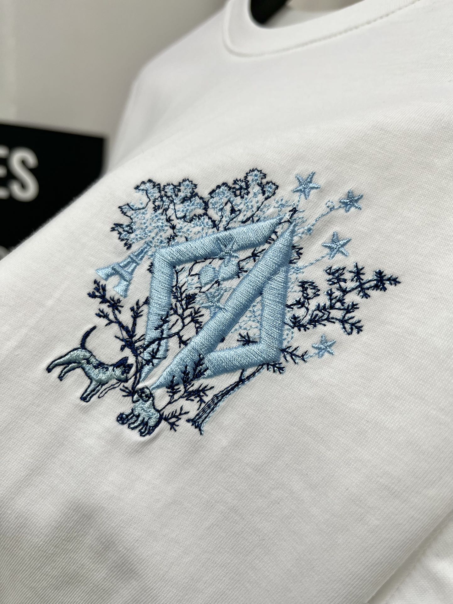 迪D家-2403 撞色刺繡短袖TEE 白色