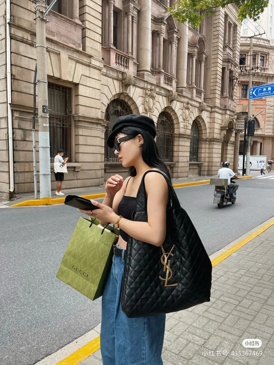 熱銷款 聖Y羅-ICARE托特包 小羊皮 黑色金扣 Rose樸彩英同款 上身圖