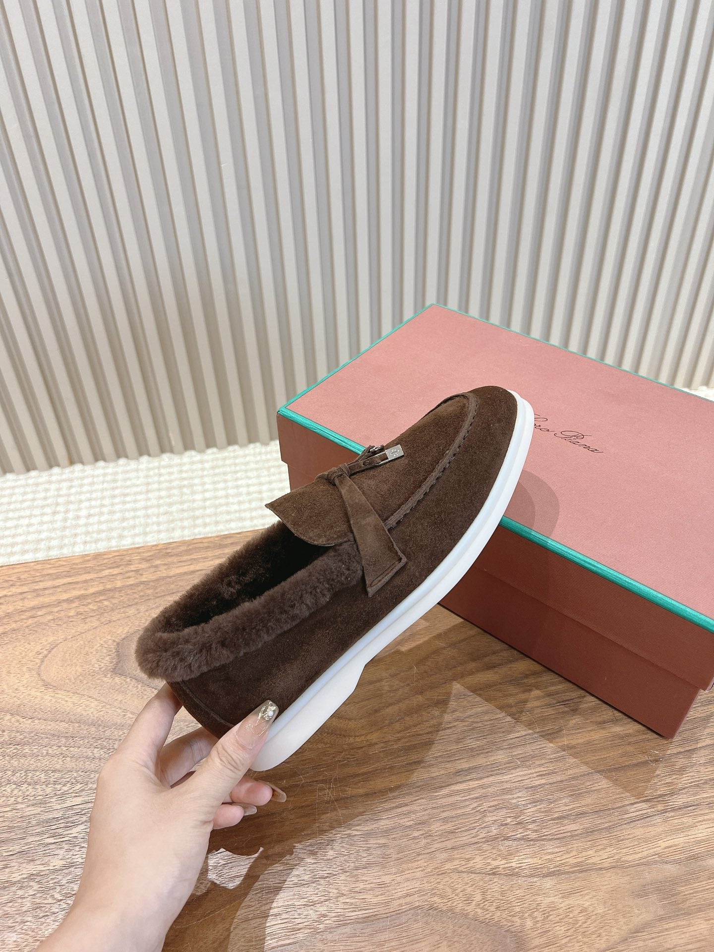 L-Piana-2024 毛毛鞋 深咖啡色
