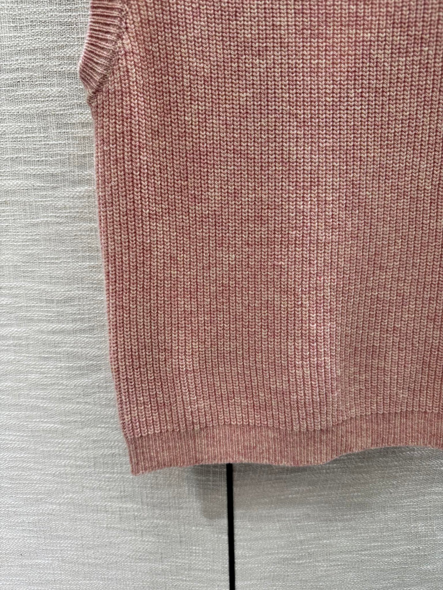 迪D家-2403 刺繡CD字母針織無袖背心