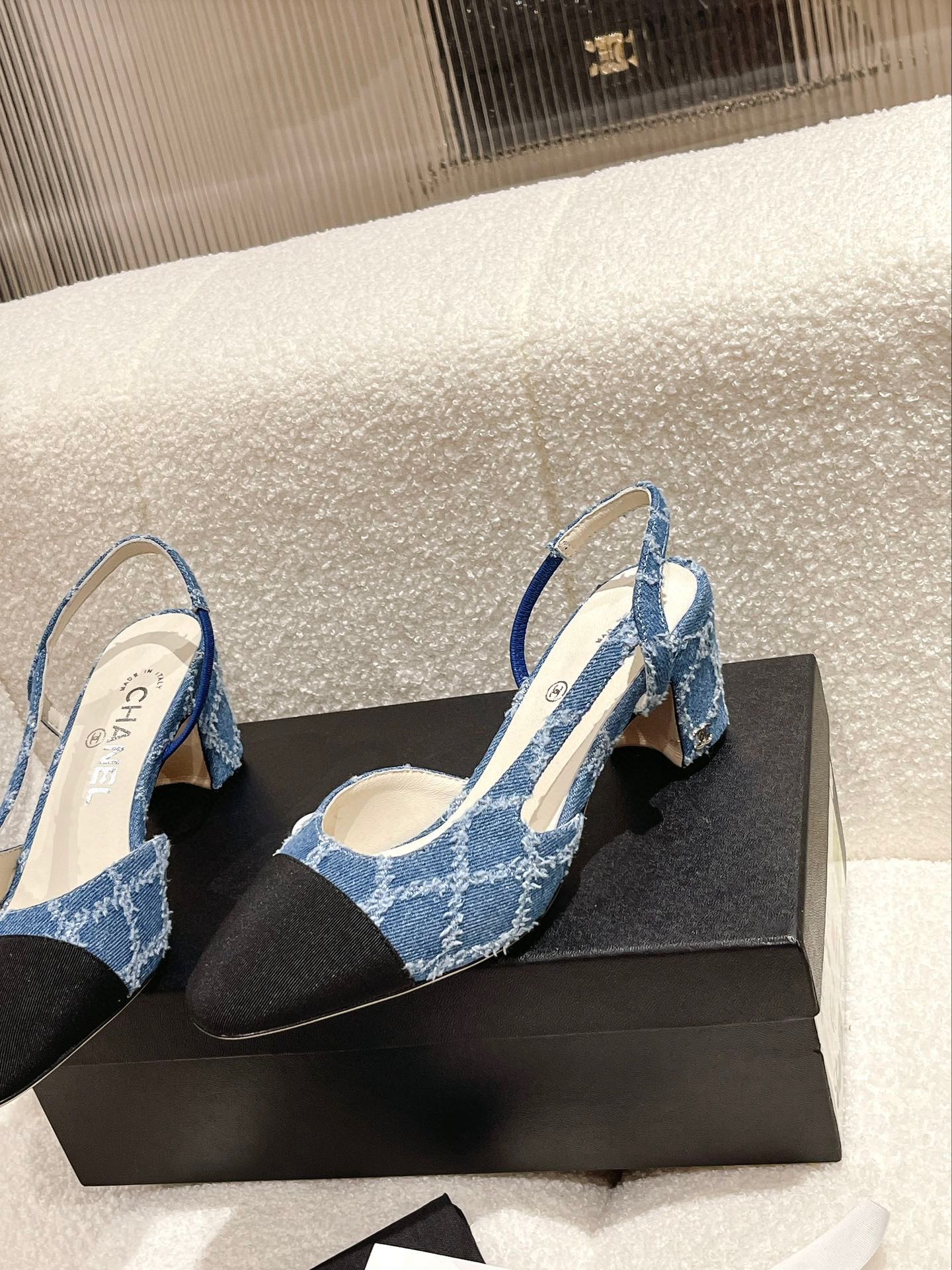 小香家-經典款 slingback 後空拼色低跟涼鞋 藍色