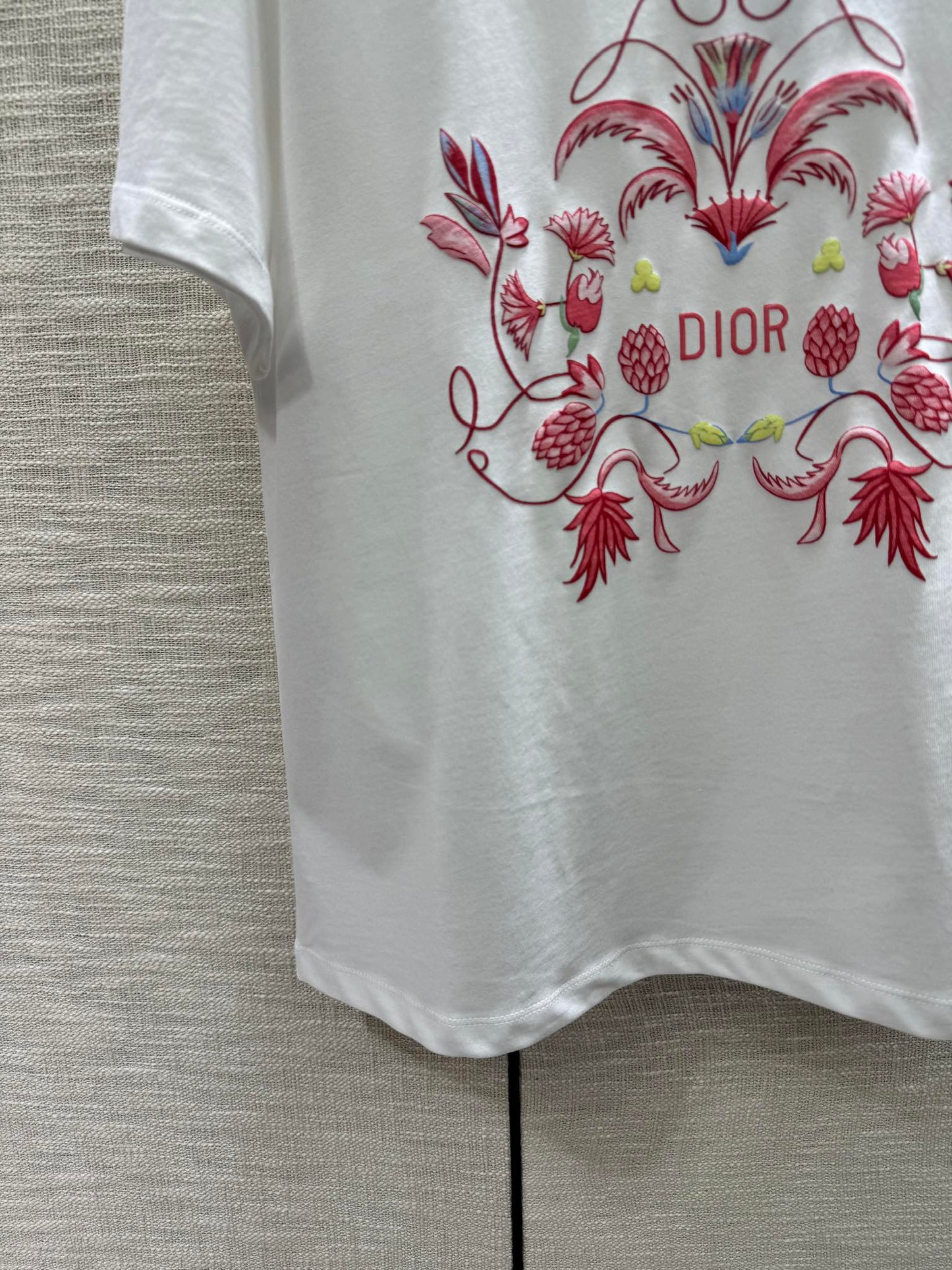 迪D家-2403 24早春最新發泡印花TEE 白色