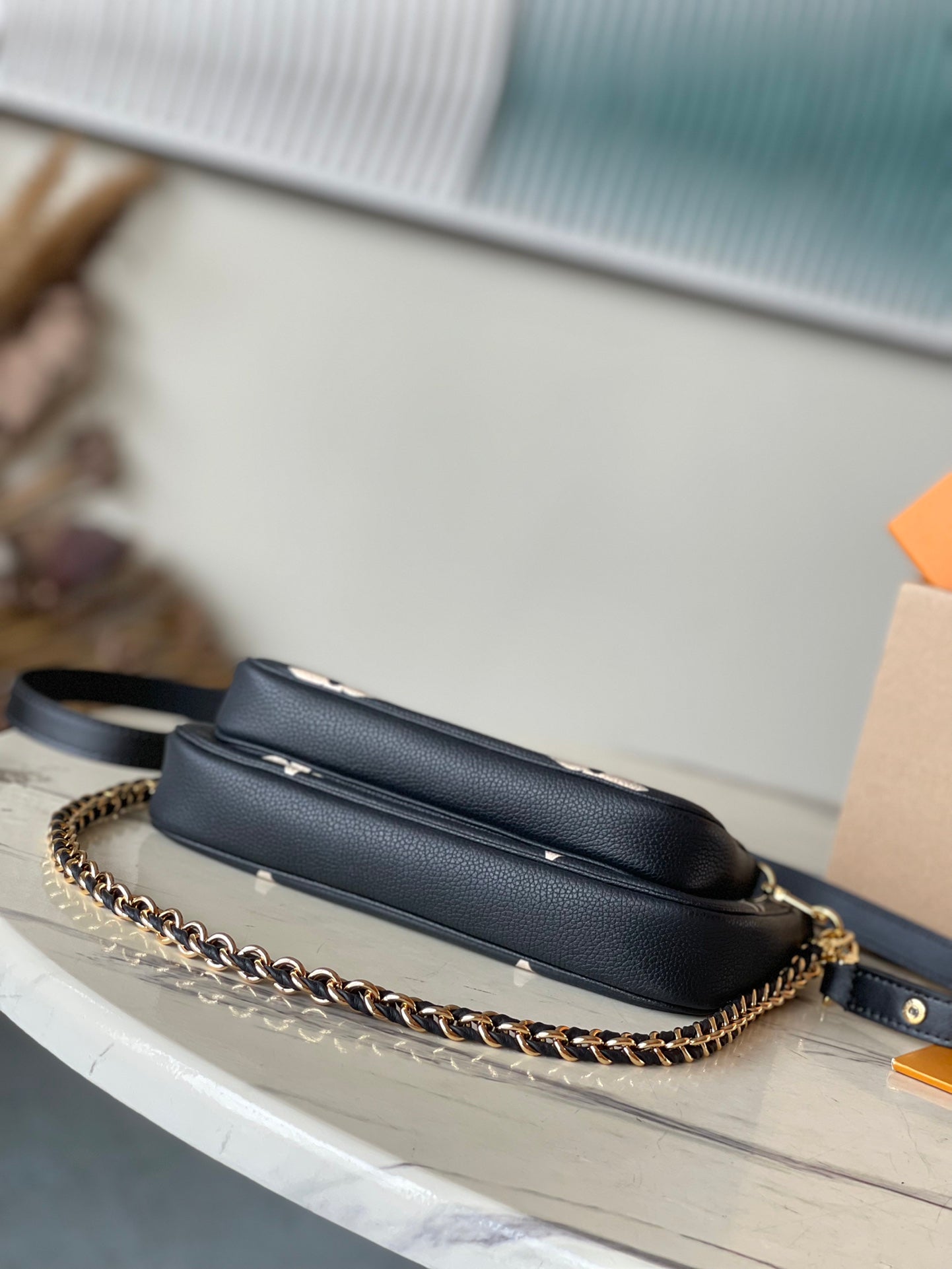 M80399 路L家-Multi Pochette Accessories 手袋 三合一包 黑色