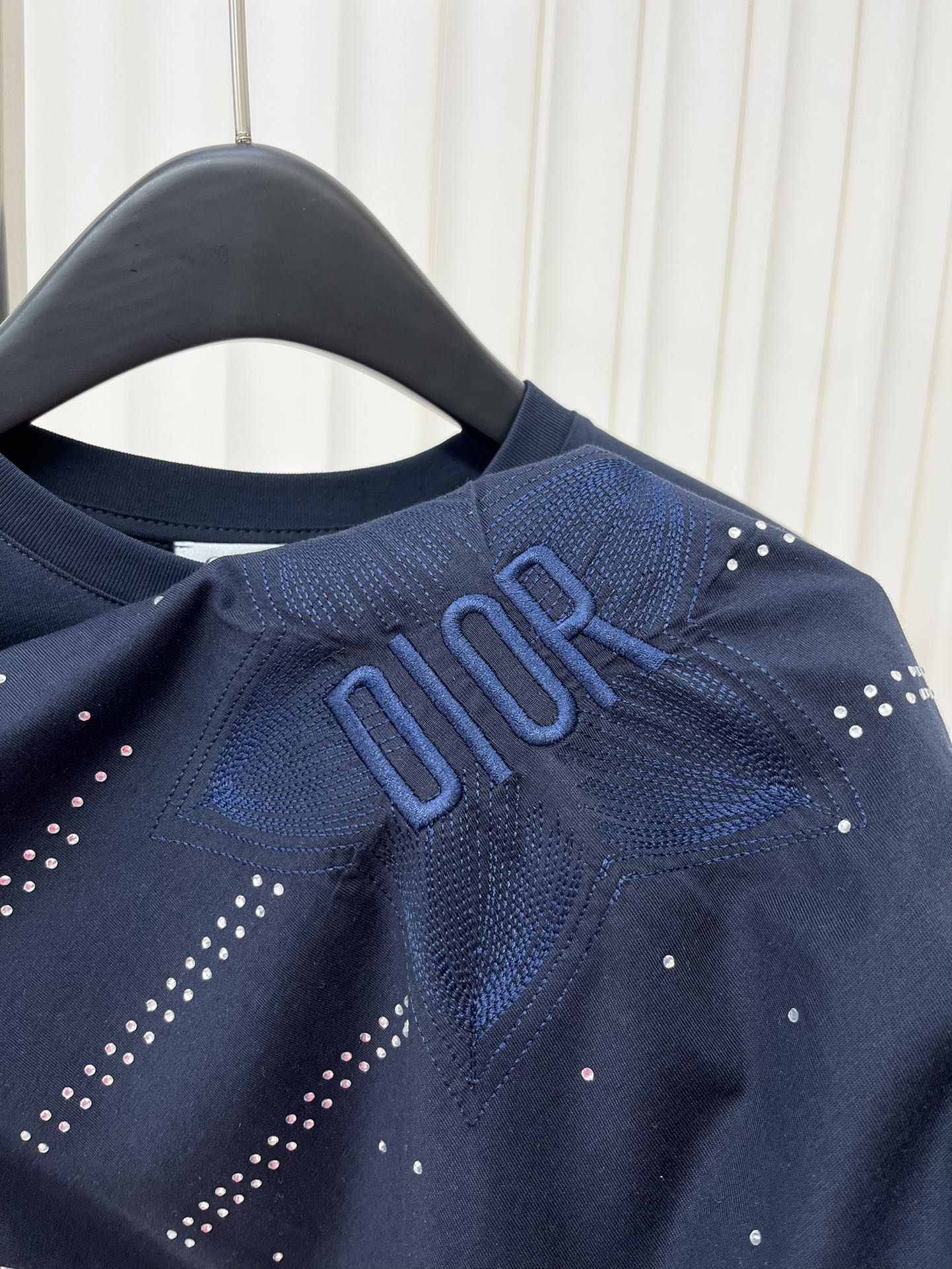 迪D家-2403 重工刺繡燙鑽TEE 藍色