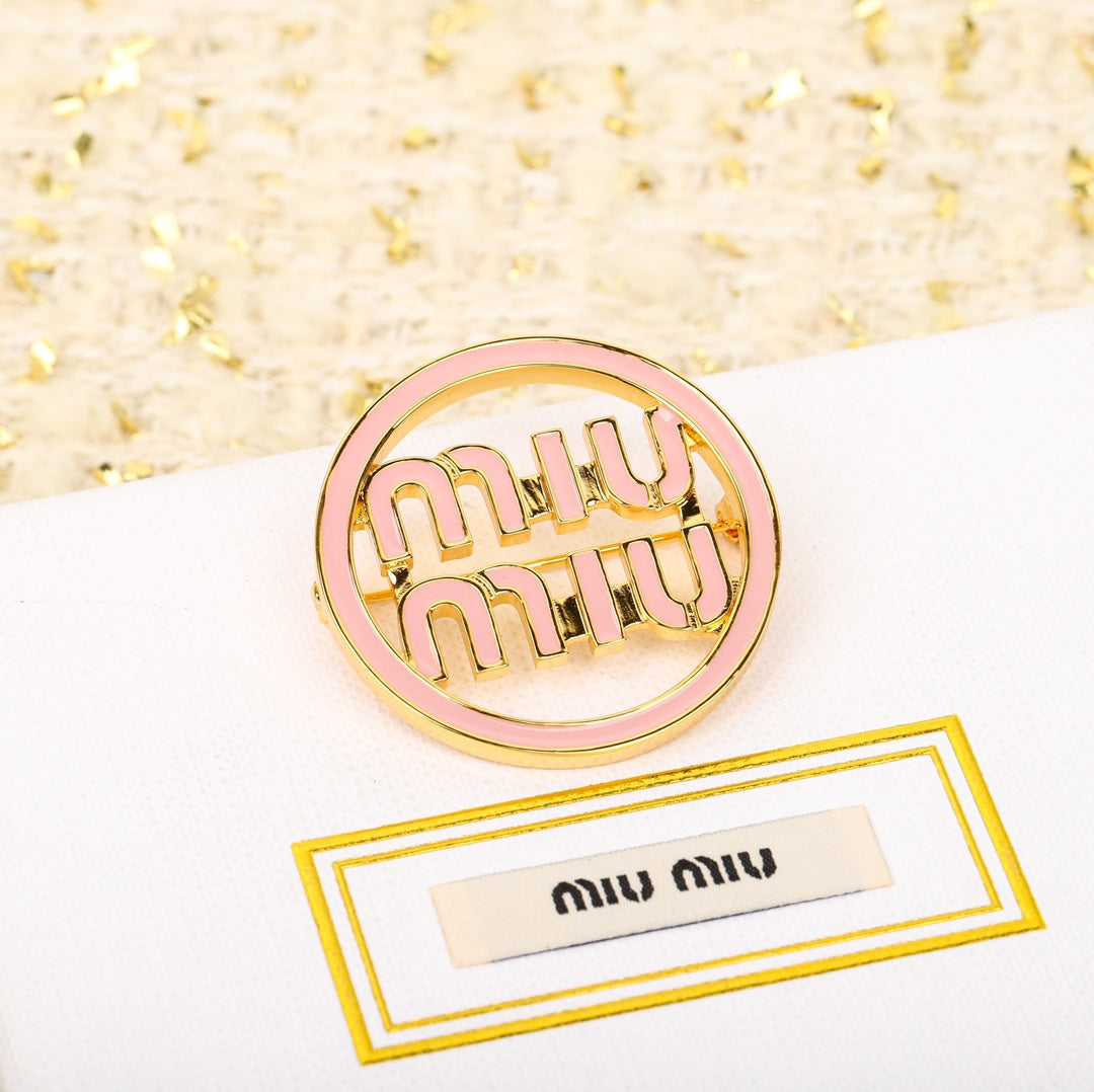 Miu Miu-胸針001