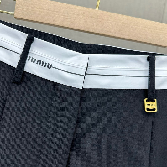 穆Ｍ家-2404 字母提花工藝闊腿褲 黑色